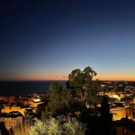 2 Pieces, Vue Panoramique Menton