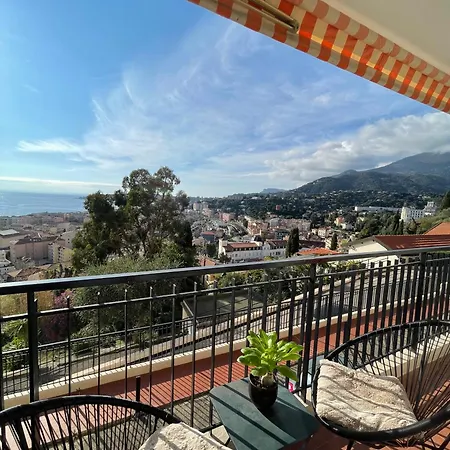 2 Pieces, Vue Panoramique Menton