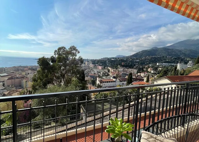 2 Pieces, Vue Panoramique Menton